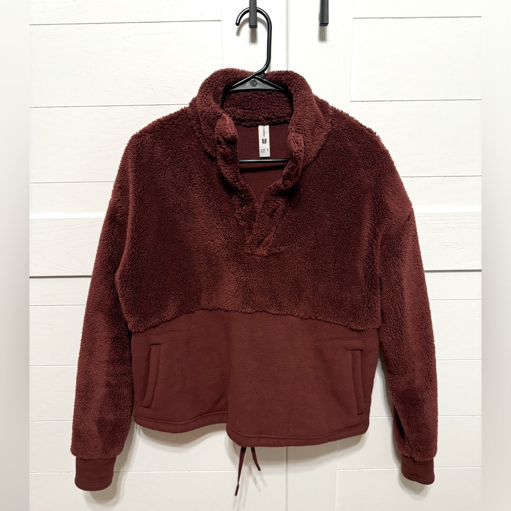 All In Motion fleece pullover. Super warm and cute Size M NWOT